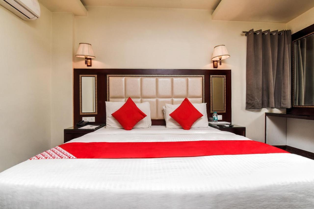 ניו דלהי Collection O 76248 Hotel D Crown מראה חיצוני תמונה